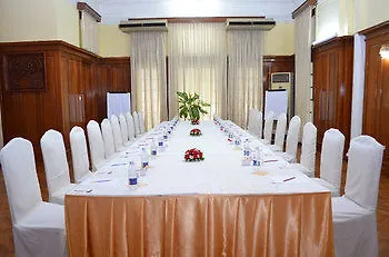 Mya Yeik Nyo Hotel Yangon 3*,